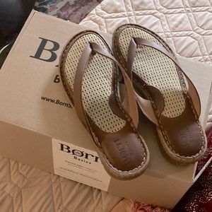 Born Basic Ladies Bora Sandal NIB